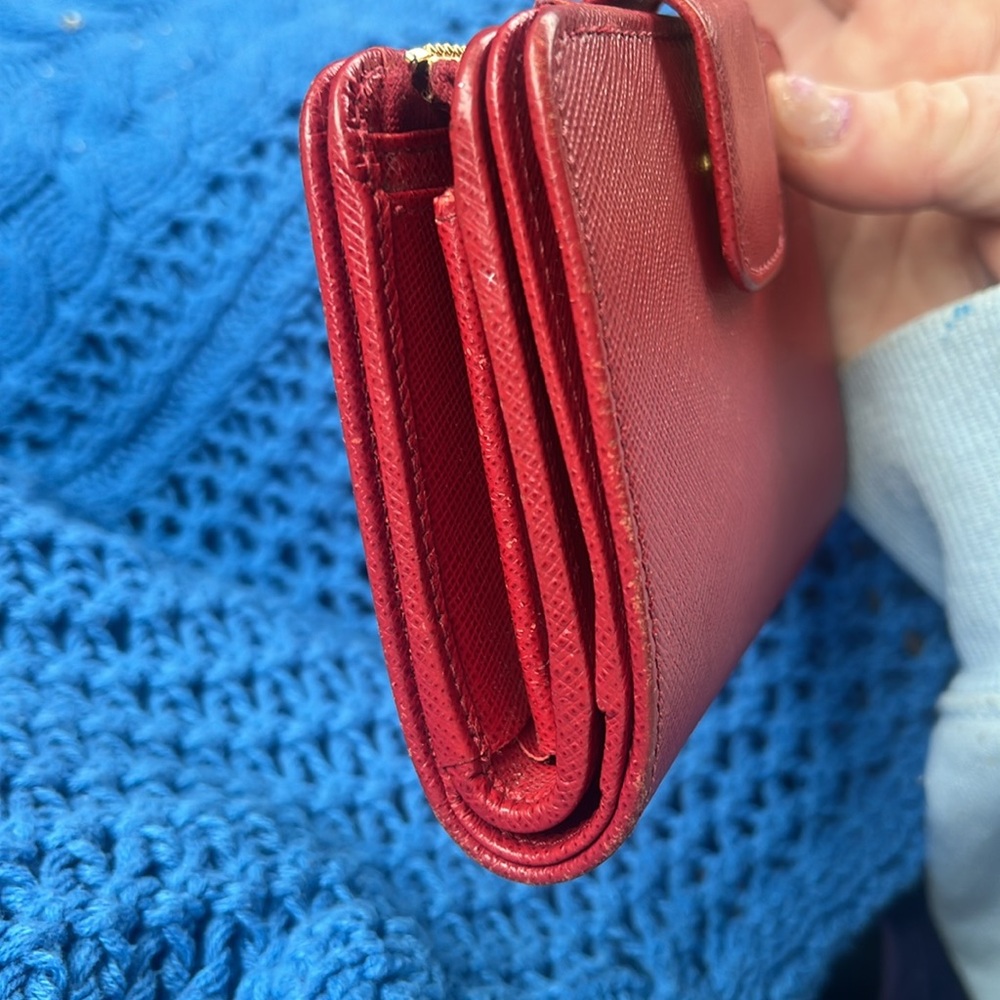 Prada Wallet - Picture 3 of 6